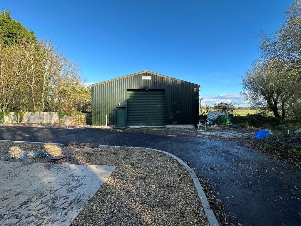 Barn conversion to rent in Lamaleach Park, Freckleton, Preston PR4, £