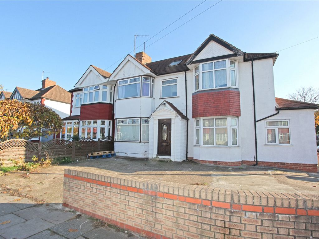 6 bed end terrace house to rent in Firs Lane, London N13 Zoopla