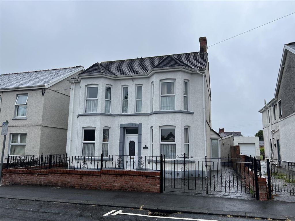 3 bed detached house for sale in Talbot Road, Ammanford SA18 Zoopla