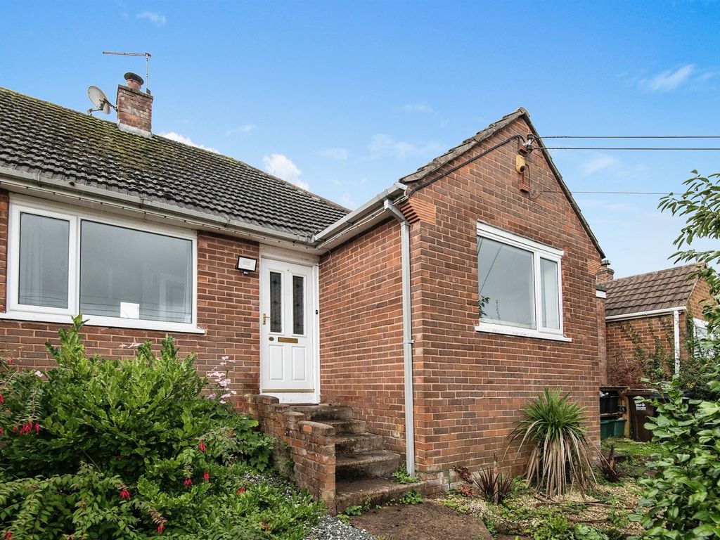 2 bed semidetached bungalow for sale in Road, Tiverton EX16