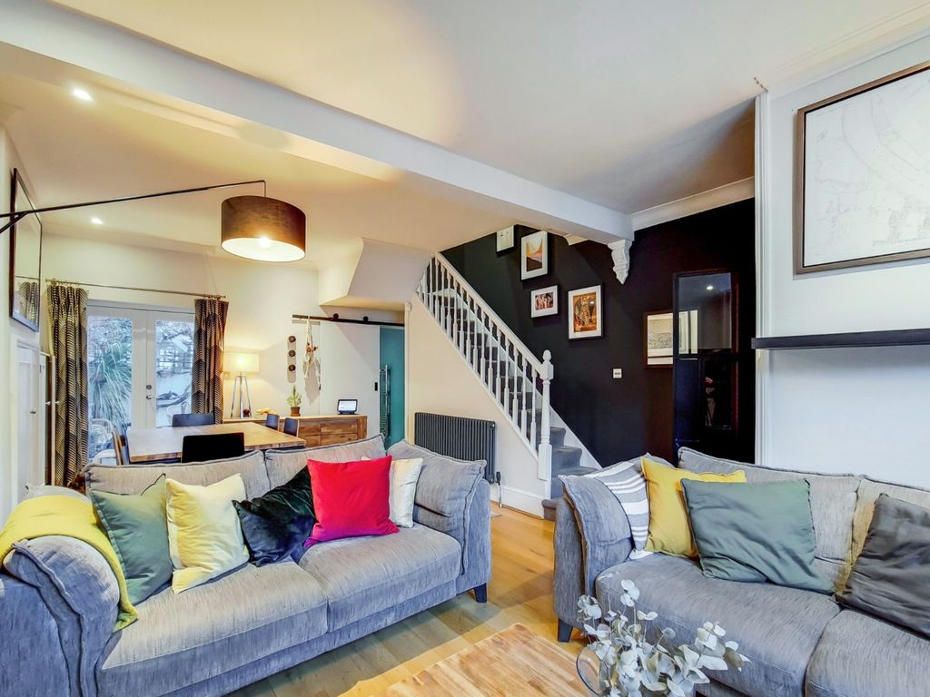 Colehill Lane, London, Greater London SW6  