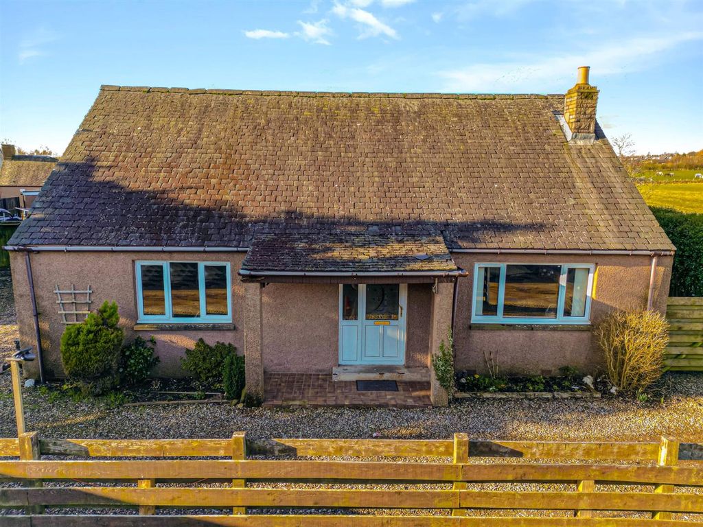 2 bed detached bungalow for sale in Forfar Road, Maryton, Kirriemuir