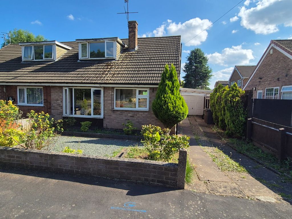 3 bed semidetached house for sale in Church Hill Road, Leicester LE4