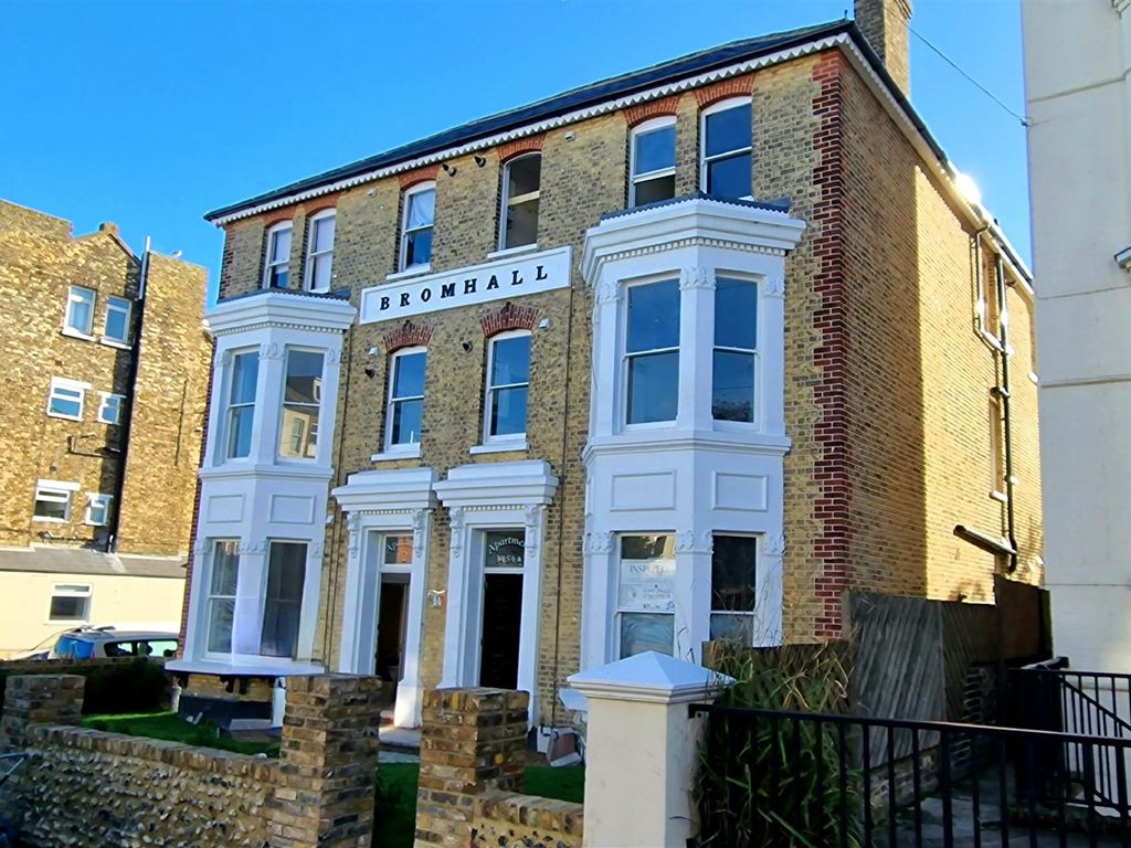 3 bed flat for sale in Granville Road, Broadstairs CT10 Zoopla
