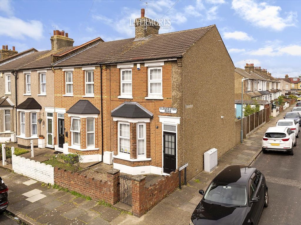 3 bed end terrace house for sale in Gloucester Road, Dartford DA1, £425,000 Zoopla