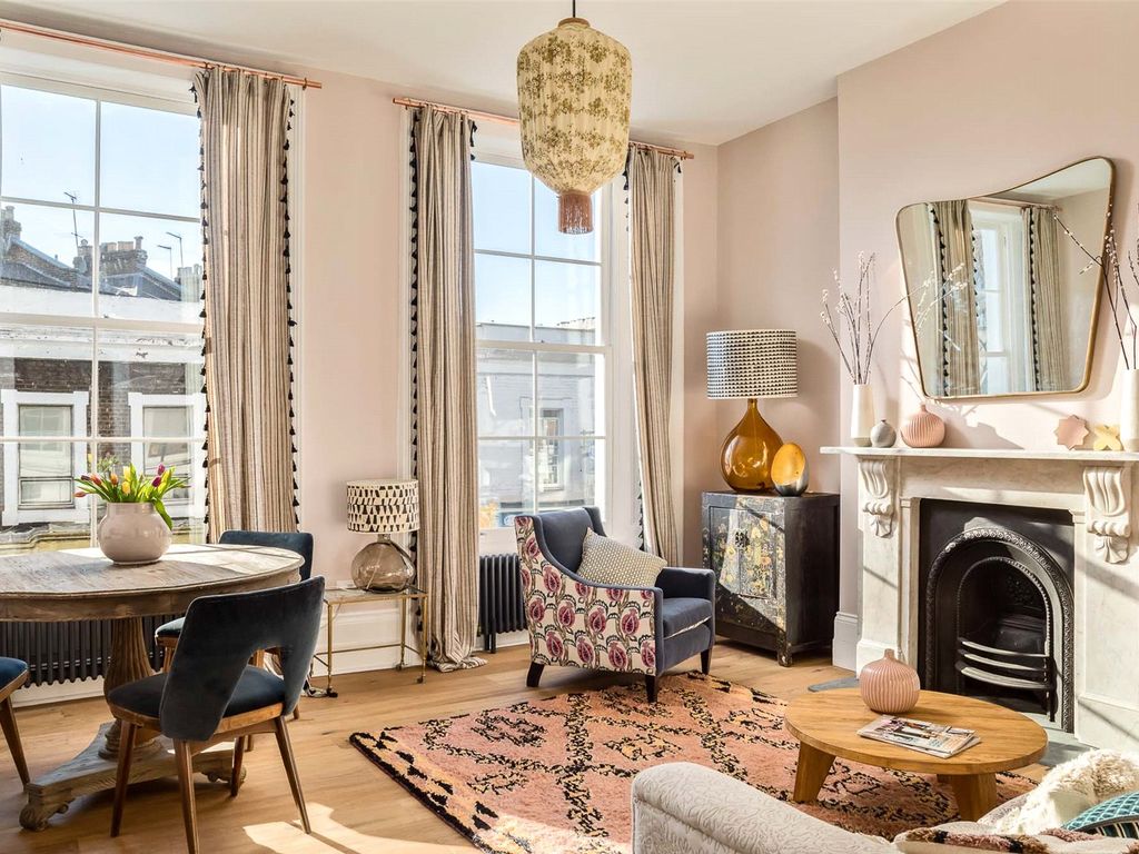 Pembridge Road, Notting Hill, London W11  