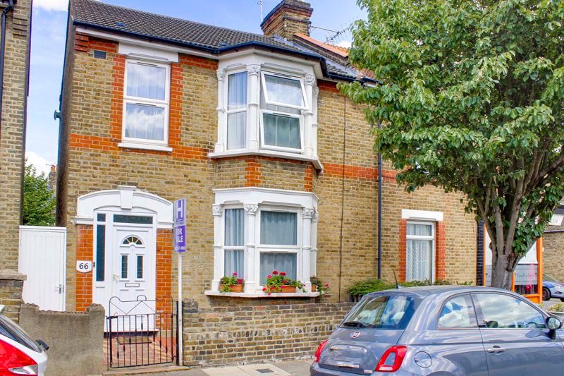 3 bed property for sale in Manor Road, Enfield EN2 Zoopla