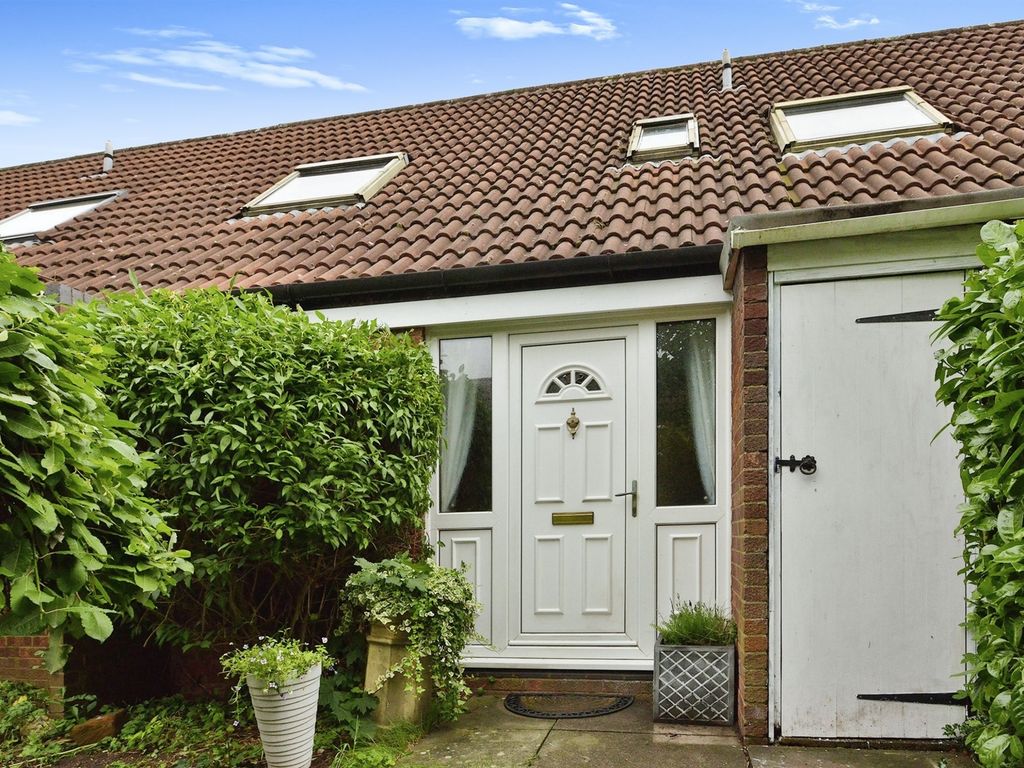 3 bed terraced house for sale in Langcliffe Drive, Heelands, Milton