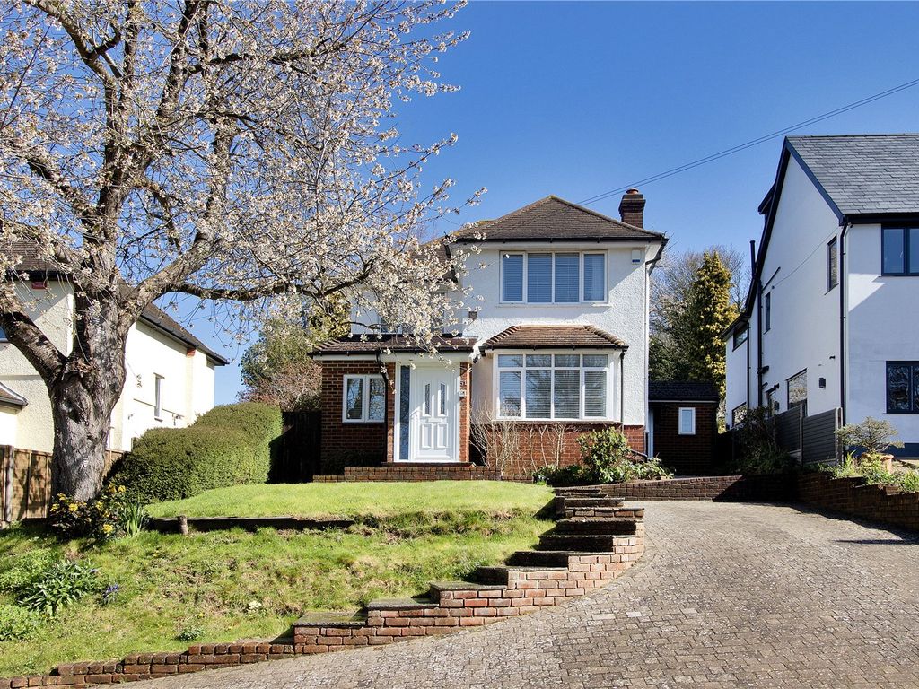 3 bed detached house for sale in Eynsford Rise, Eynsford, Dartford