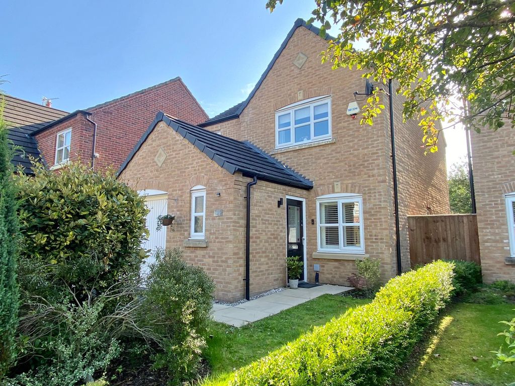 3 bed detached house for sale in Marquess Way, Middleton, Manchester