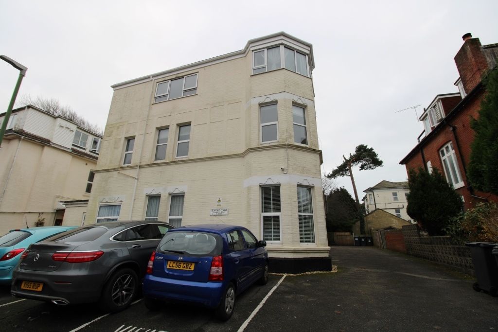 2 bed flat to rent in Argyll Road, Bournemouth BH5, £825 pcm Zoopla