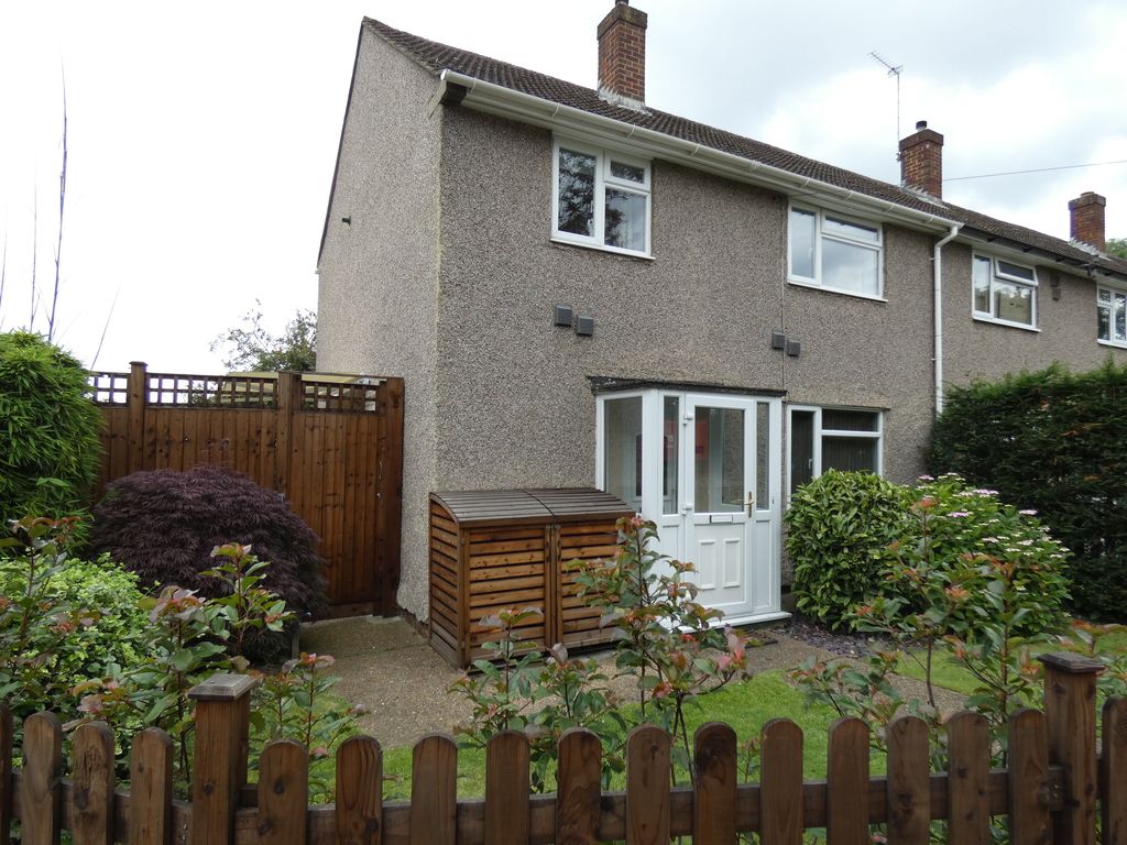 3 bed end terrace house for sale in Uxbridge Road, Hampton Hill