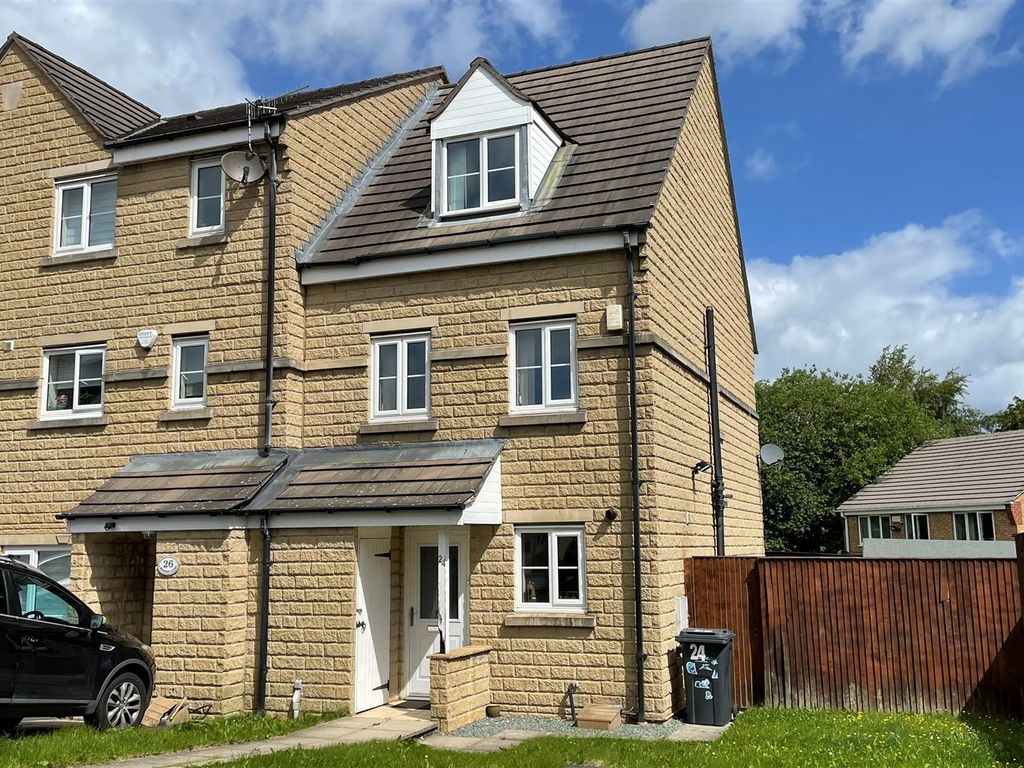 3 bed town house for sale in Brander Close, Idle, Bradford BD10 Zoopla