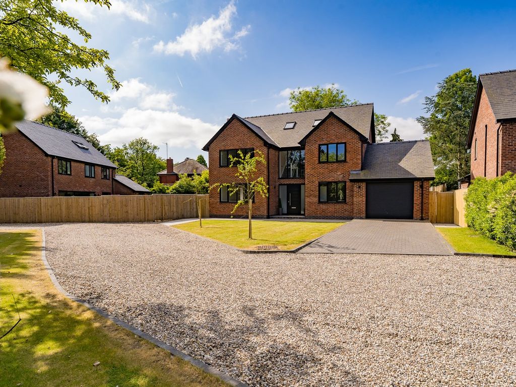 New home, 5 bed detached house for sale in Hob Hey Lane, Culcheth