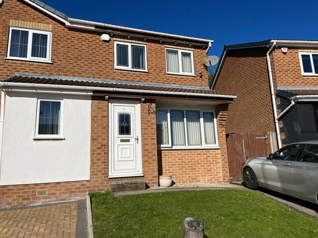 3 bed semidetached house to rent in 57 Heatherdale Road, Wakefield WF3