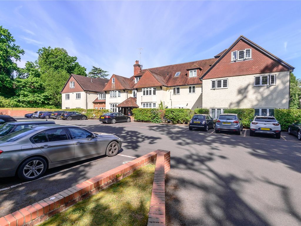 2 bed flat for sale in Heath House Road, Hook Heath, Woking GU22 Zoopla