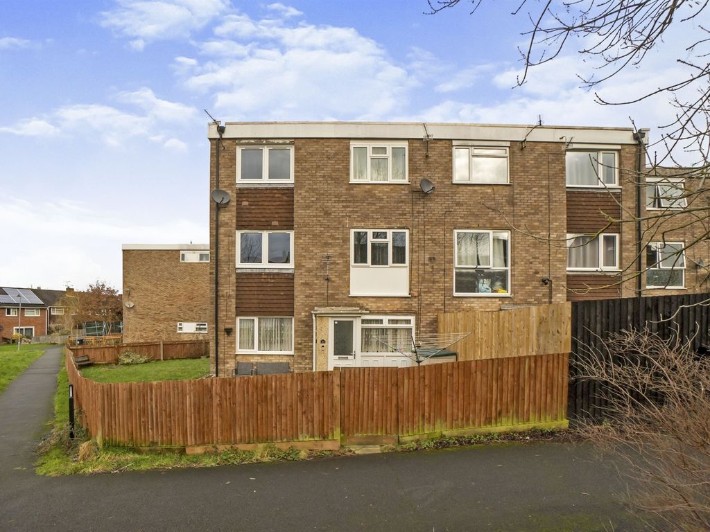 2 bed flat to rent in Chiltern Close, Warmley, Bristol BS30 Zoopla