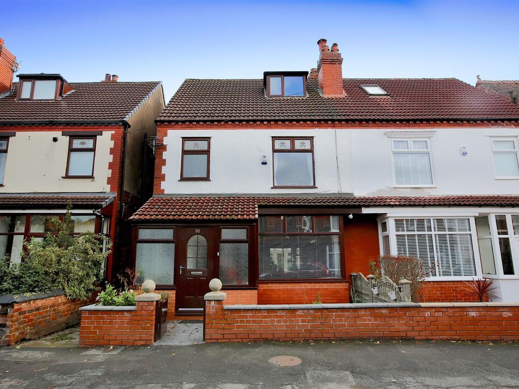 4 bed semidetached house for sale in Belgrave Road, Manchester M40, £