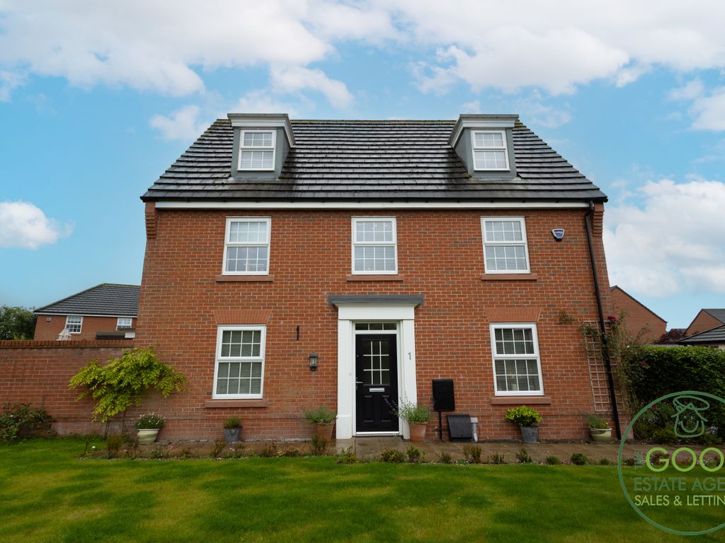 5 bed detached house for sale in Mosses Farm Road, Preston PR3, £