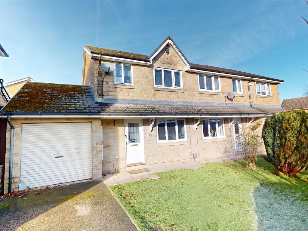 3 bed semidetached house for sale in Broad Ings Way, Shelf, Halifax