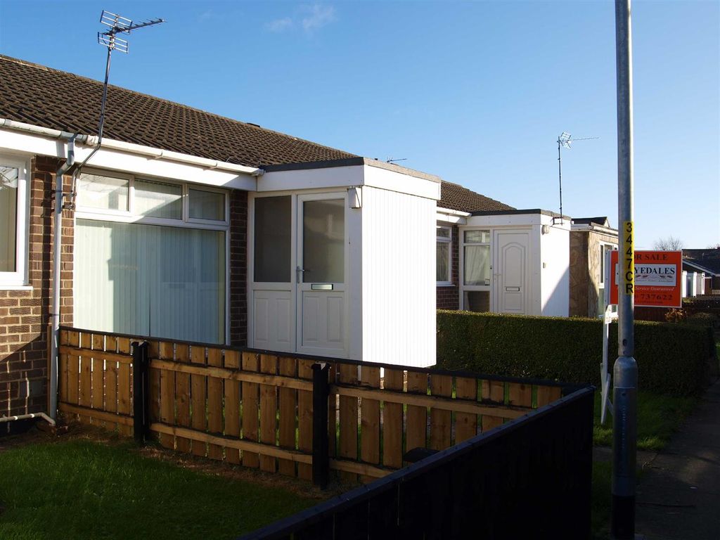 2 bed terraced bungalow for sale in Cragside, Cramlington NE23, £
