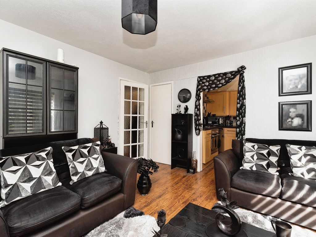 2 bed flat for sale in Cranleigh Rise, Rumney, Cardiff CF3 Zoopla