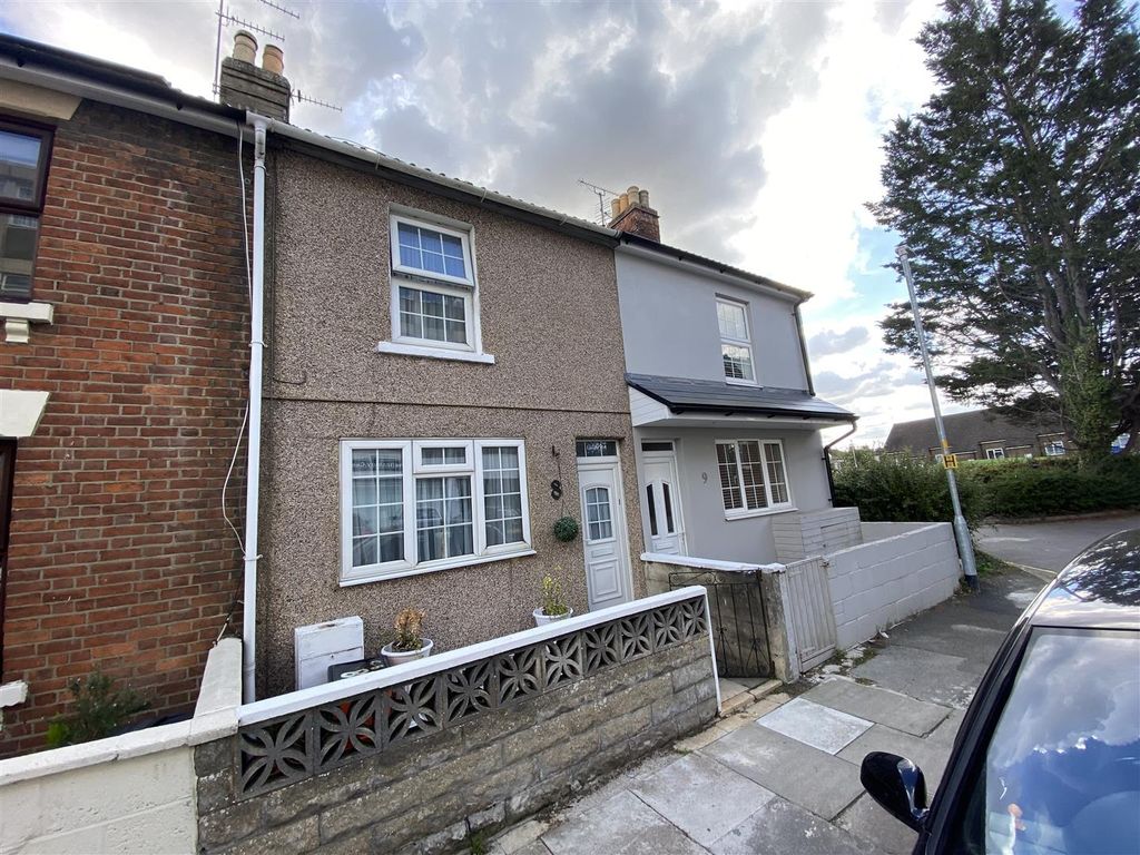 2 bed terraced house for sale in Percy Street, Swindon SN2 Zoopla
