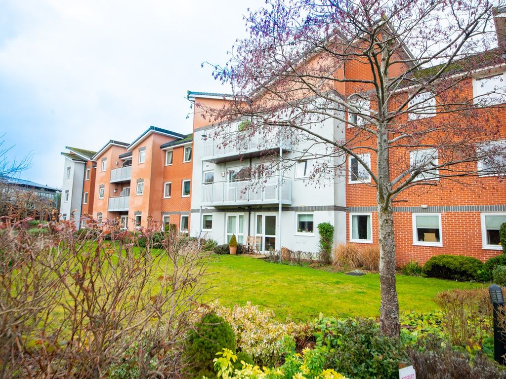 1 bed property for sale in Western Avenue, Newbury RG14, £145,000 Zoopla