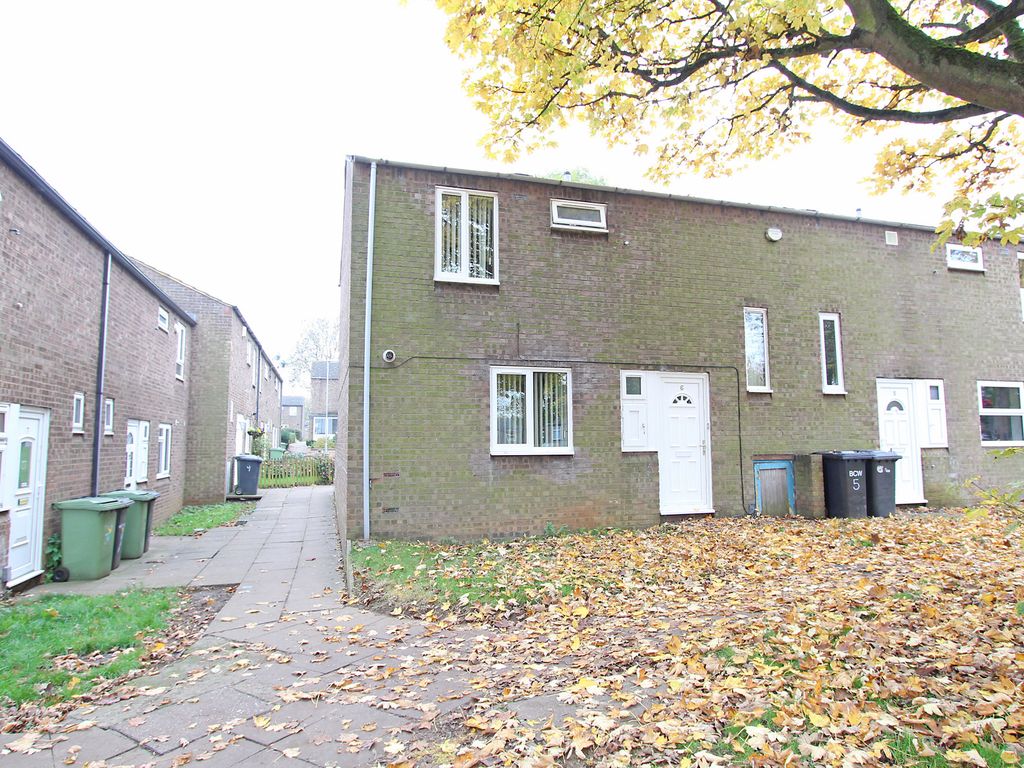 3 bed end terrace house to rent in Shearwater Lane, Wellingborough