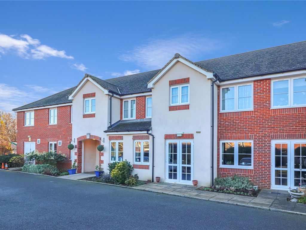 Pheasant Court, Holtsmere Close, Garston WD25