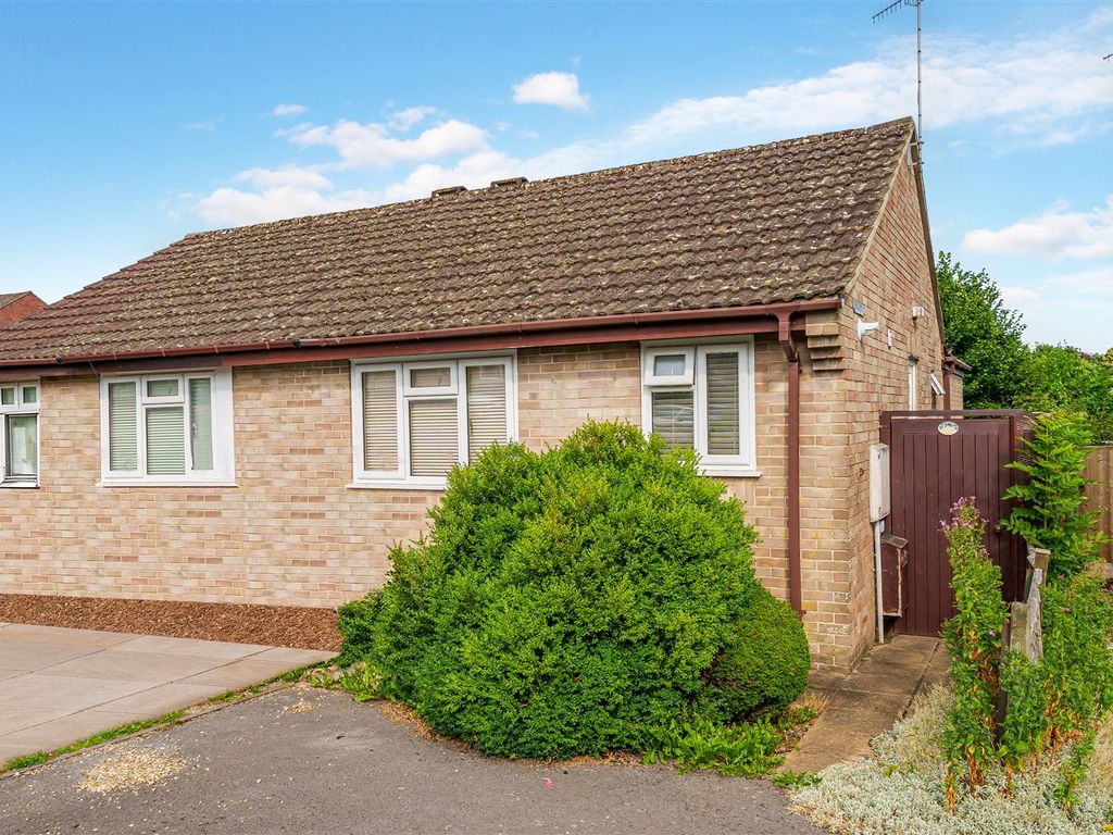 2 bed semidetached bungalow for sale in St James, Beaminster, Dorset