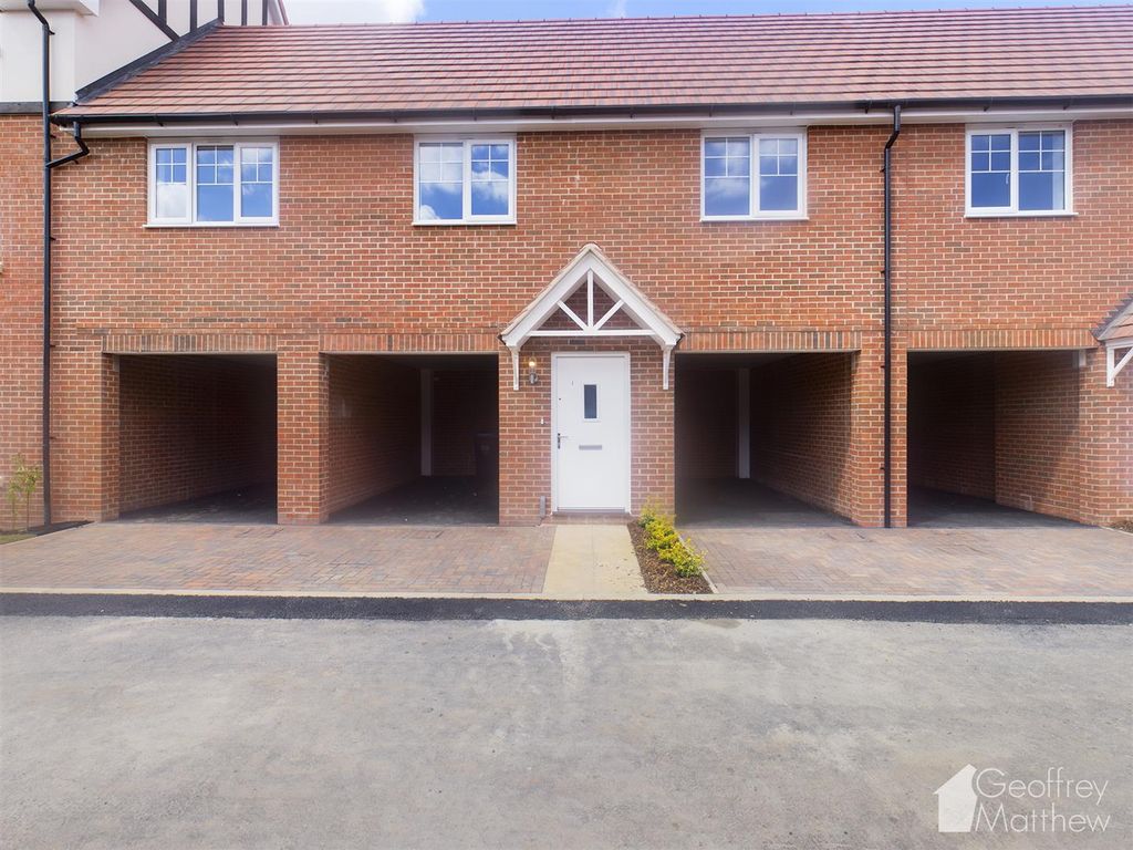 2 bed detached house to rent in Sheering Road, Harlow CM17 Zoopla