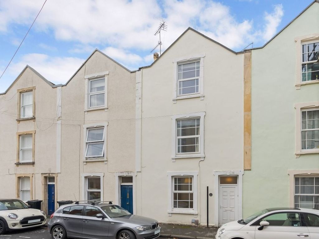4 bed terraced house to rent in Thorndale, Clifton, Bristol BS8, £2,495