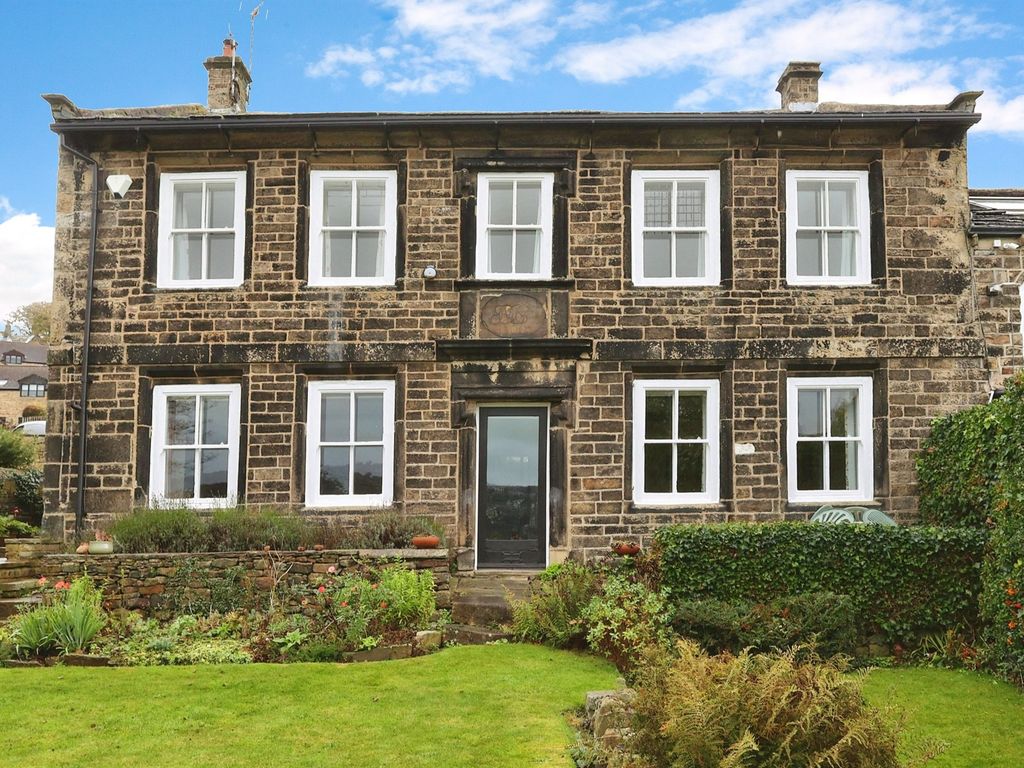 4 bed semidetached house for sale in Low Banks, Riddlesden, Keighley