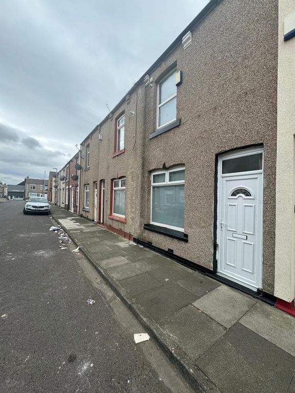 2 bed property to rent in Charterhouse Street, Hartlepool TS25, £450