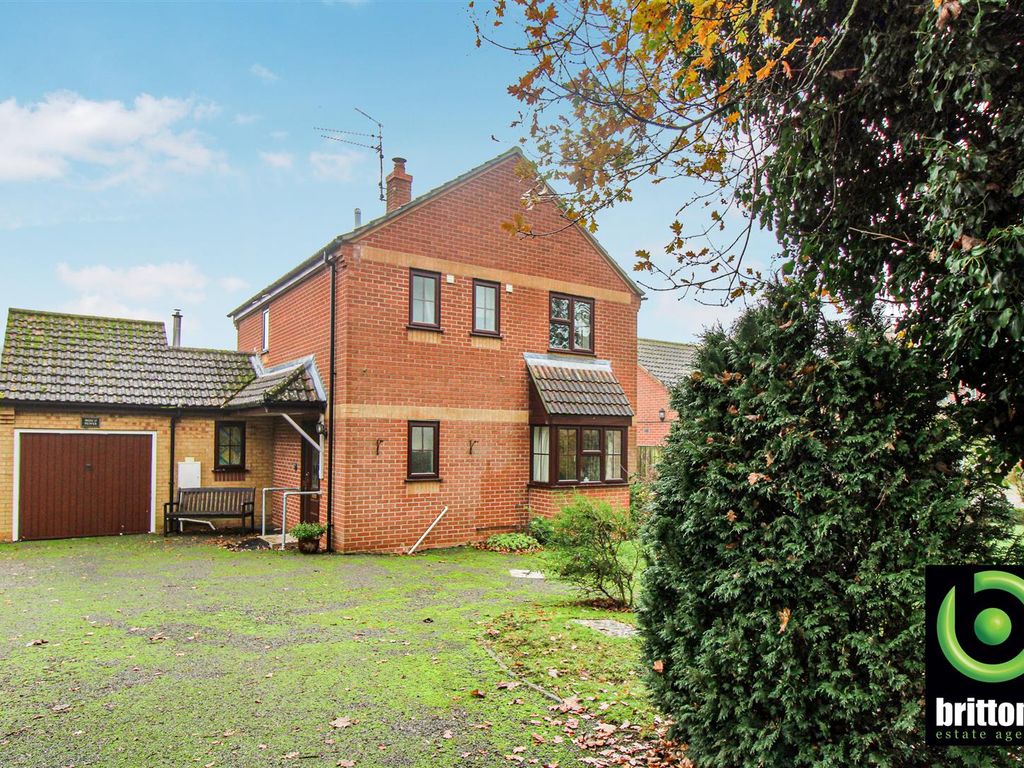 3 bed detached house for sale in Winch Road, Gayton, King's Lynn PE32
