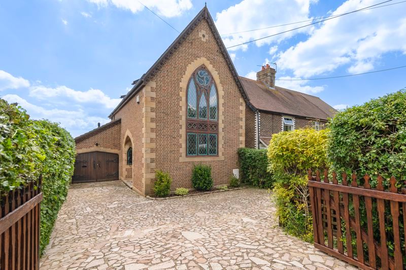 5 bed detached house for sale in The Street, Framfield, Uckfield TN22