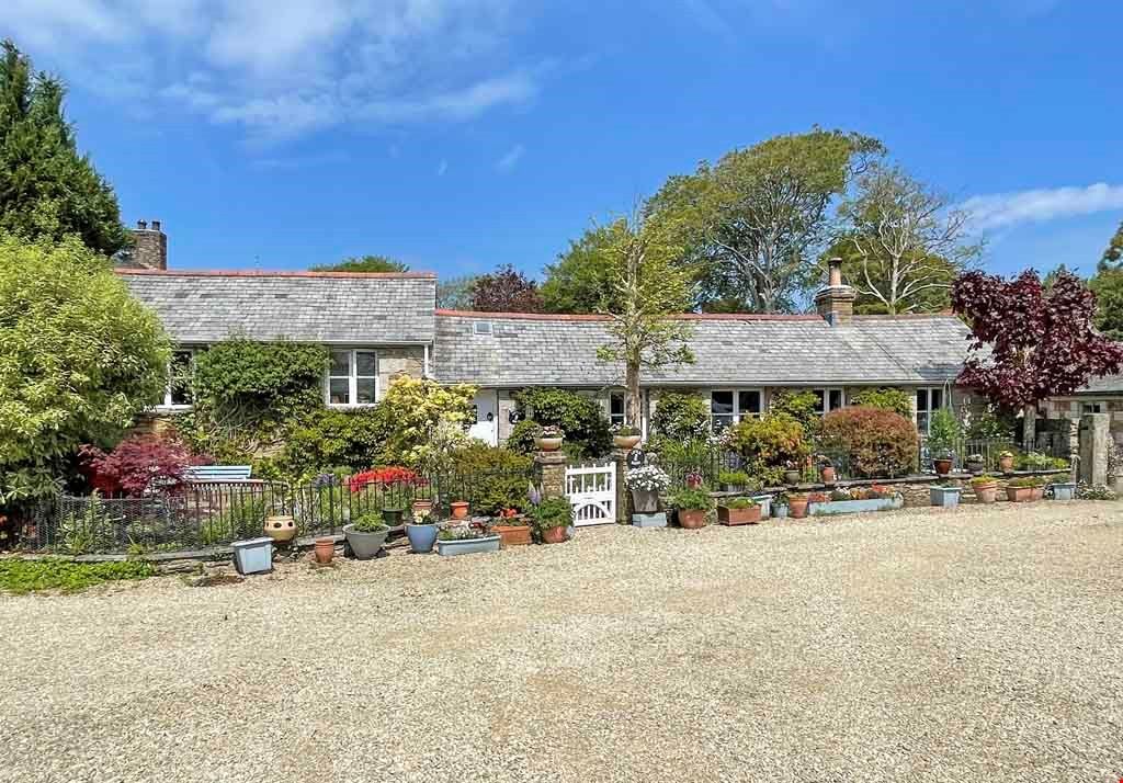 2 bed barn conversion for sale in Killiow, Nr. Truro, Cornwall TR3, £