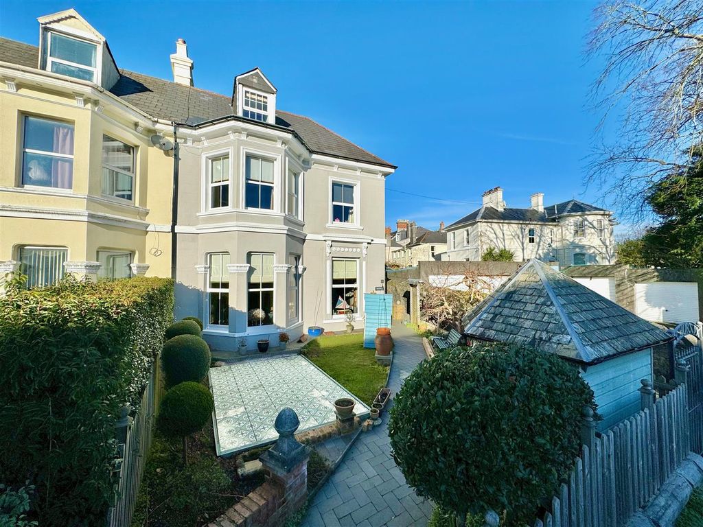 7 bed town house for sale in Thorn Park, Mannamead, Plymouth PL3, £