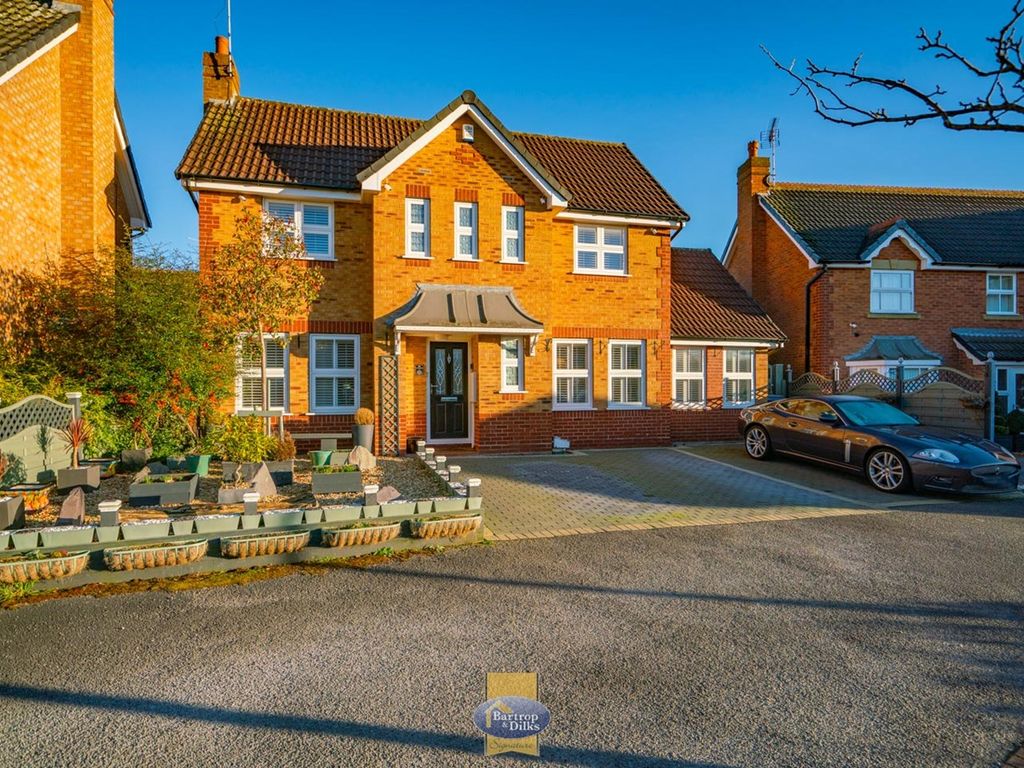 3 bed detached house for sale in Lady Walk, Gateford, Worksop S81, £