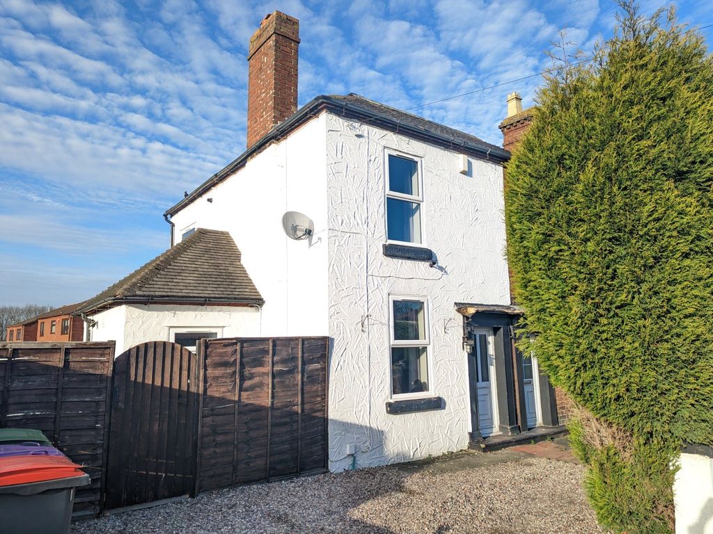 2 bed semidetached house for sale in Trench Road, Trench, Telford