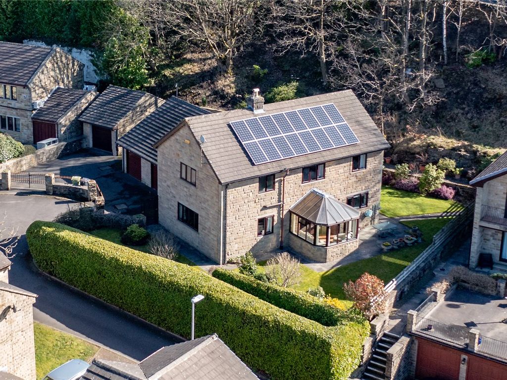 4 bed detached house for sale in Summervale, Holmfirth HD9 Zoopla