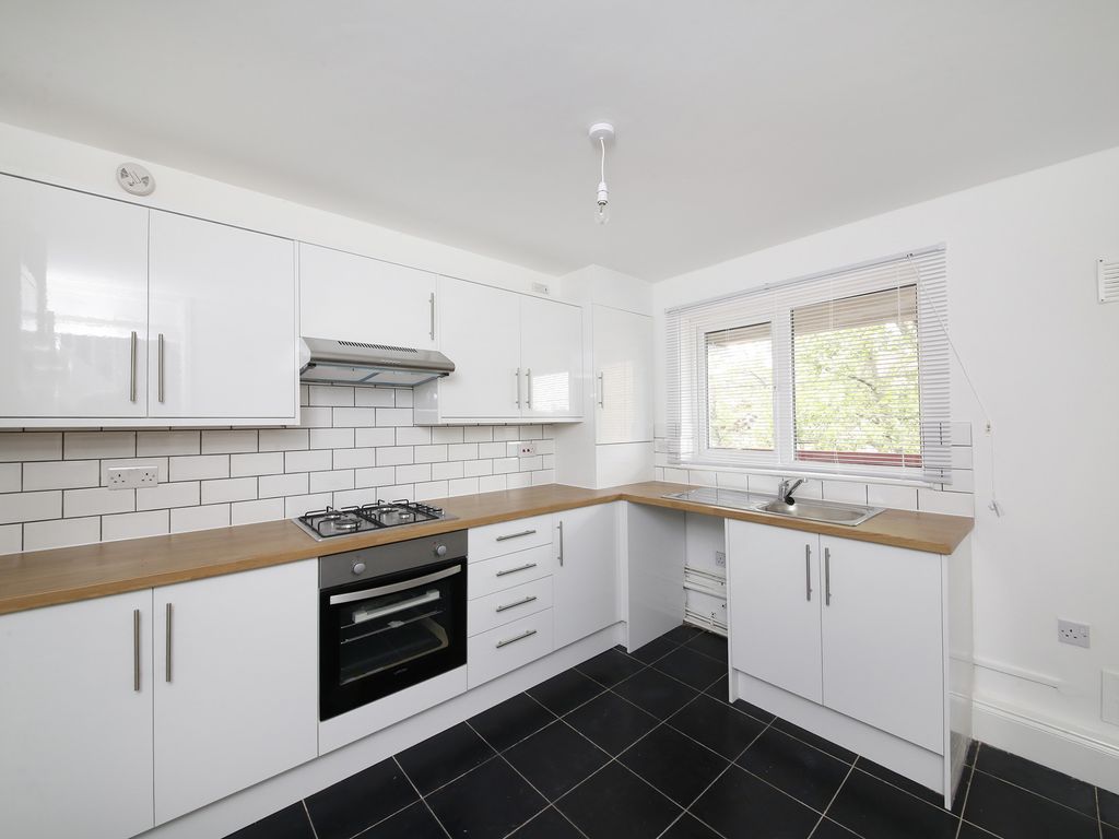 4 bed to rent in Eynsford House, Lovelinch Close, Peckham