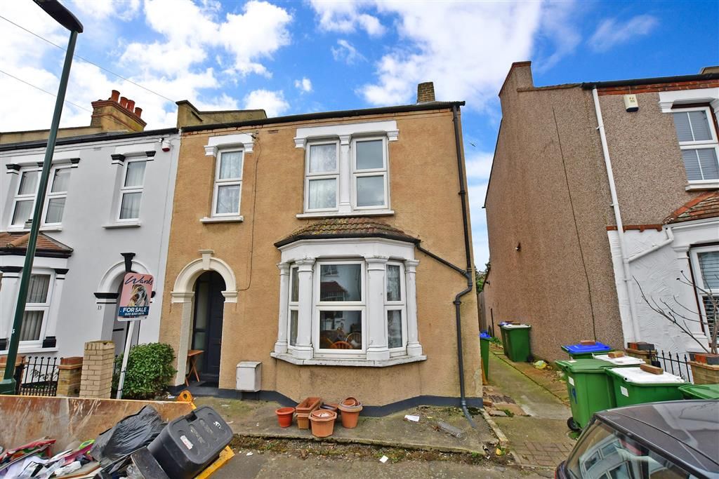 3 bed end terrace house for sale in Warwick Road, Welling, Kent DA16
