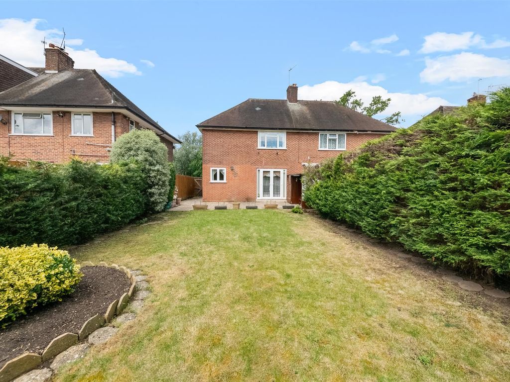 3 bed semidetached house for sale in Ruislip Road East, London W7, £