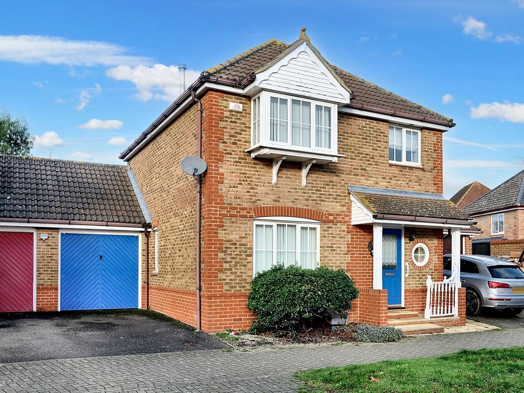 3 bed linkdetached house for sale in Eglinton Drive, Chancellor Park