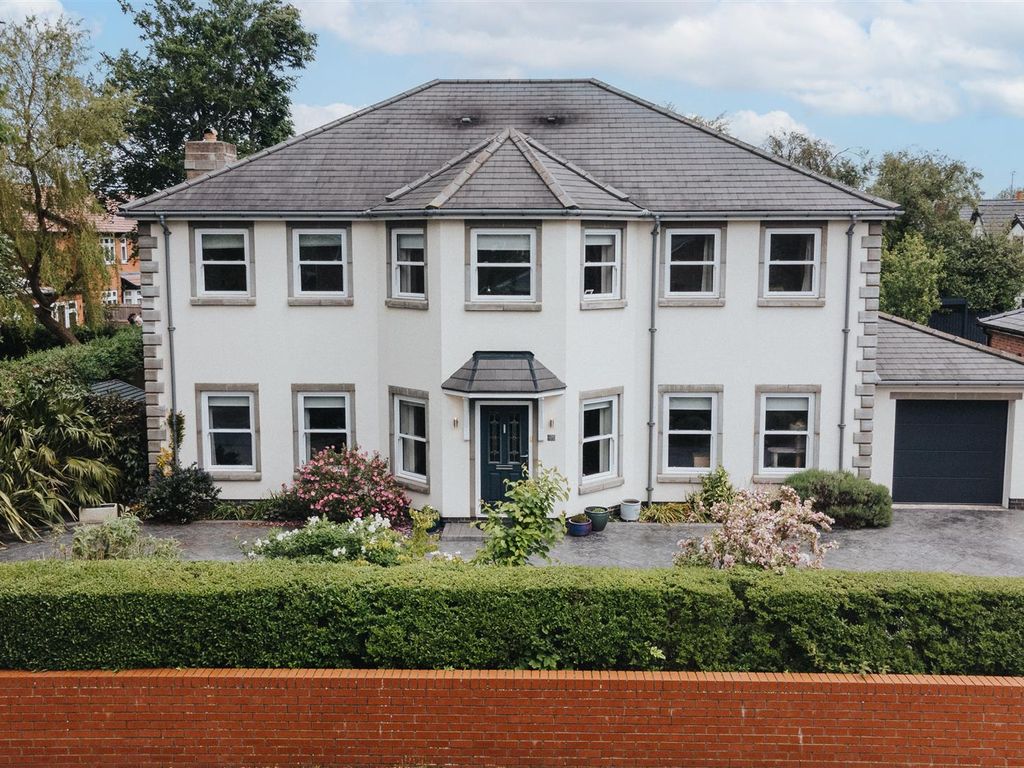 4 bed property for sale in St. Andrews Road, Crosby, Liverpool L23, £