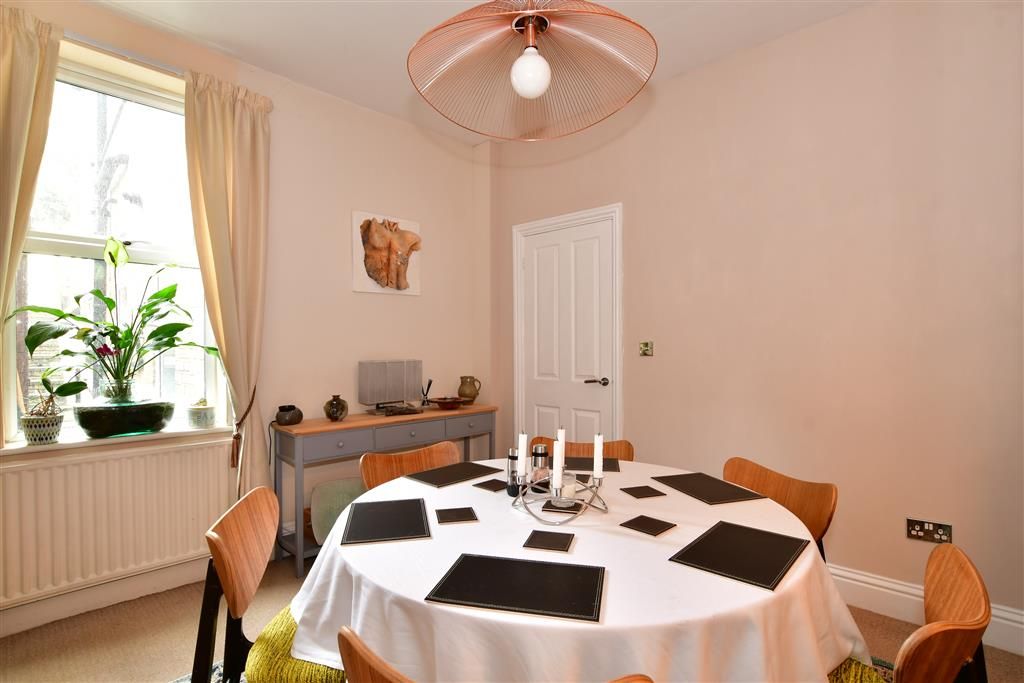 3 bed end terrace house for sale in Luton Road, Chatham, Kent ME4 Zoopla