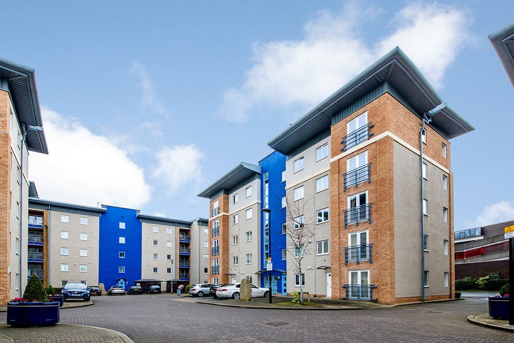 2 bed flat to rent in Knightsbridge Court, Gosforth, Newcastle Upon