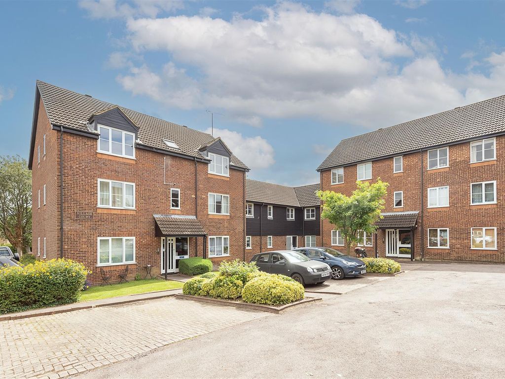 2 bed flat for sale in Twyford Road, St.Albans AL4, £290,000 Zoopla